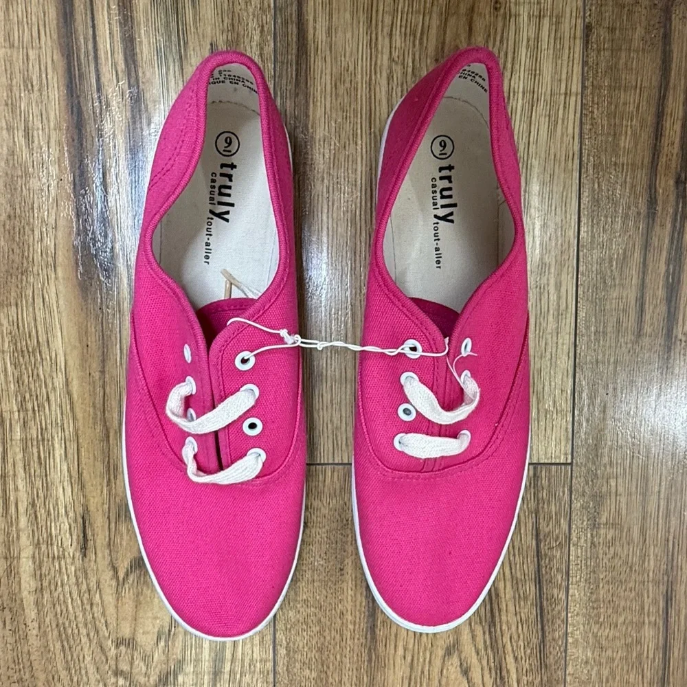 UNWORN TRULY WOMENS VIBRANT PINK SNEAKERS - Picture 6 of 11
